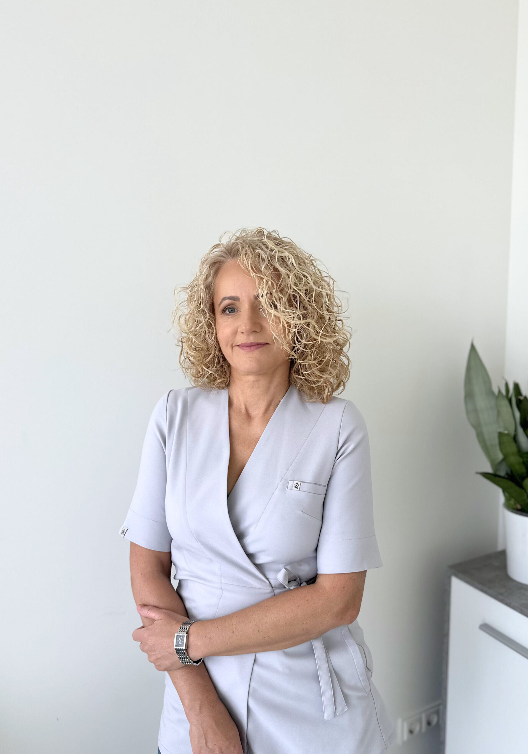 Aušrūnė Borkienė - fizinės medicinos ir reabilitacijos gydytoja Solidatum skausmo gydymo klinikoje Kaune